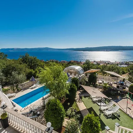 Mit Meerblick Und Pool Crikvenica