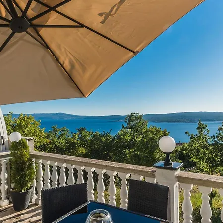 Mit Meerblick Und Pool Apartment Crikvenica