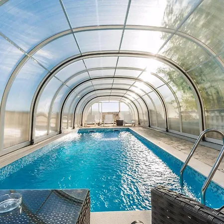 Apartment Mit Meerblick Und Pool Crikvenica