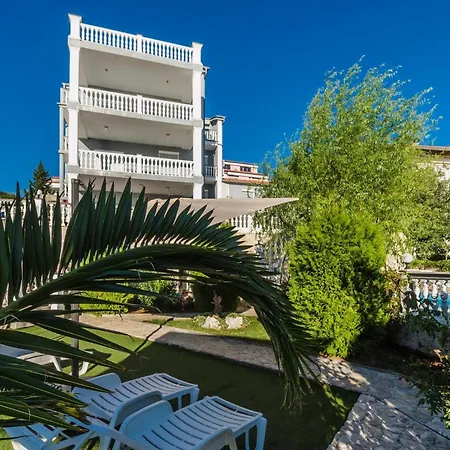 Mit Meerblick Und Pool Apartment