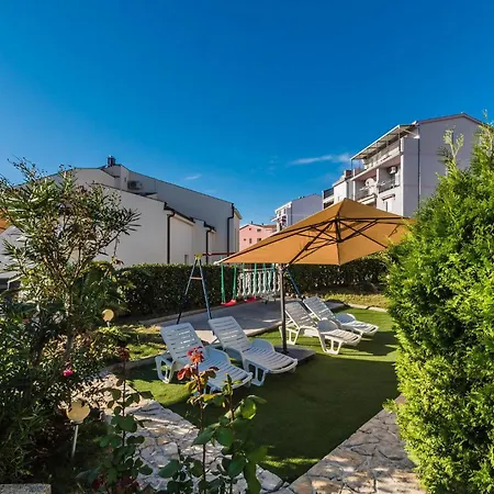 Apartment Mit Meerblick Und Pool *
