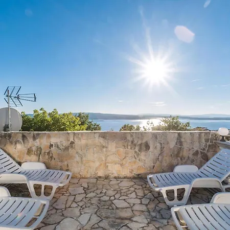 Apartment Mit Meerblick Und Pool Crikvenica